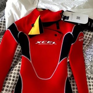XCEL youth wetsuit 3/2 size 6